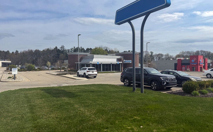 Pictures of Retail property located at 6511 28th Street SE, Grand Rapids, MI 49546 for sales - image #1