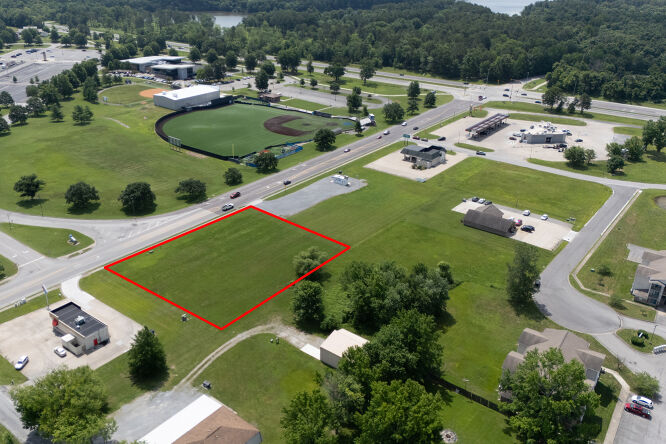 Pictures of Land, Multifamily, Retail property located at 703 S Greenbriar Road, Carterville, IL 62918 for sales - image #1