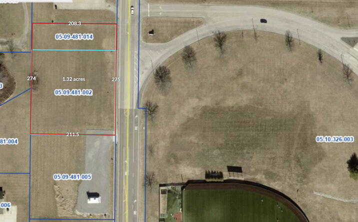 Pictures of Land, Multifamily, Retail property located at 703 S Greenbriar Road, Carterville, IL 62918 for sales - image #1