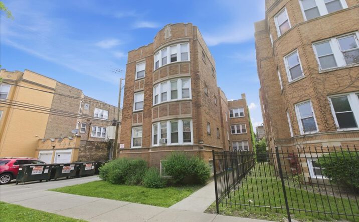 Pictures of Multifamily property located at 6343 N Oakley Avenue, Chicago, IL 60659 for sales - image #1