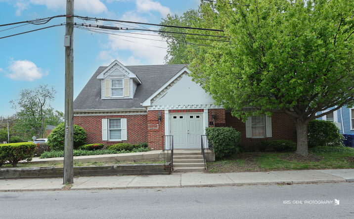 Pictures of Office property located at 403 Grand Avenue, Waukegan, IL 60085 for sales - image #1