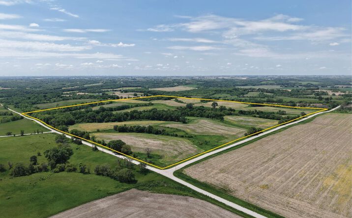 Pictures of Land property located at 190th Street, Stuart, IA 50070 for sales - image #1