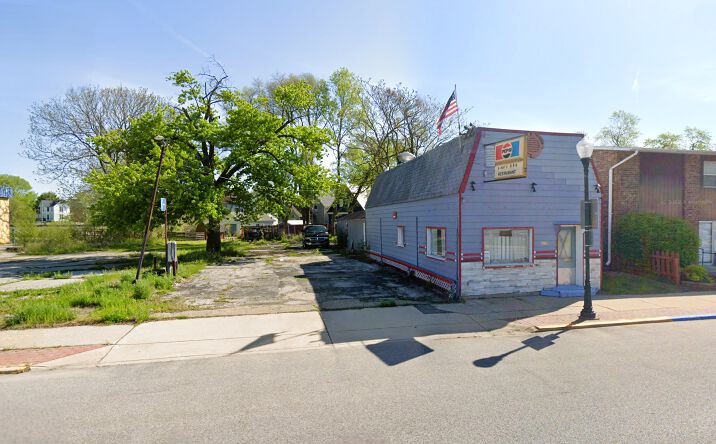 Pictures of Retail, Mixed Use property located at 900 South Main Street, Elkhart, IN 46516 for sales - image #1