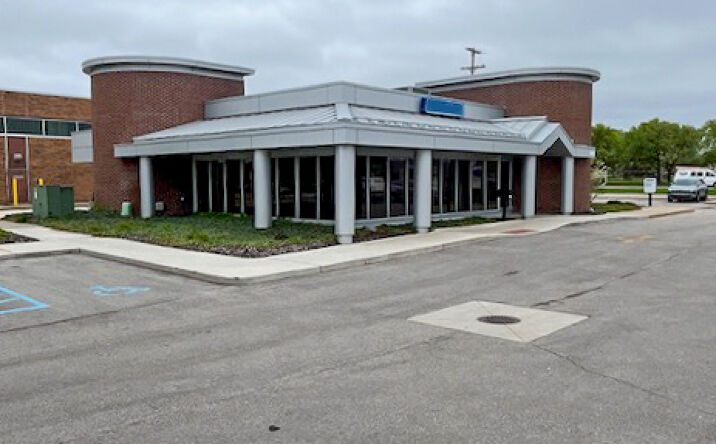 Pictures of Retail property located at 4480 Wilson Avenue Southwest, Grandville, MI 49418 for sales - image #1