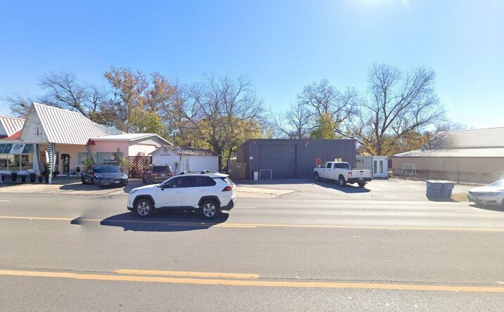 Pictures of Retail property located at 427 Texas 27, Comfort, TX 78013 for sales - image #1