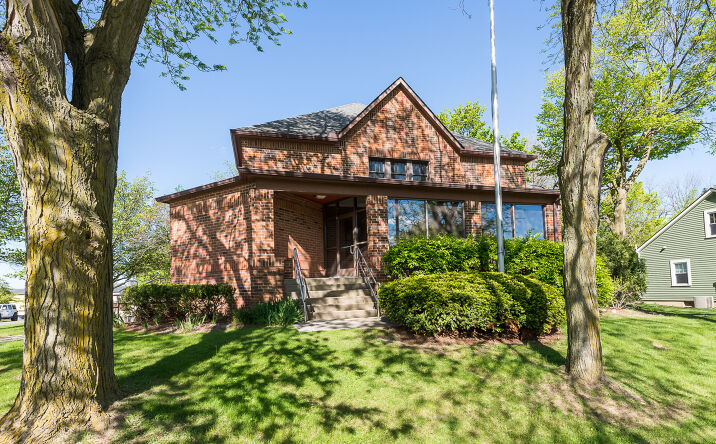 Pictures of Office, Mixed Use property located at 201 South Ann Arbor Street, Saline, MI 48176 for sales - image #1