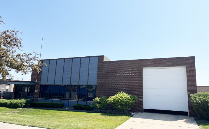 Pictures of Industrial property located at 221 King St, Elk Grove Village, IL 60007 for sales - image #1