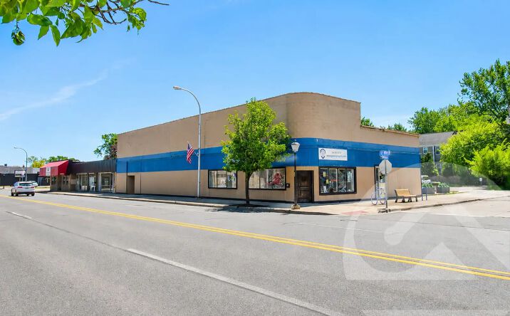 Pictures of Retail property located at 3961-3995 W. 12 Mile Rd, Berkley, MI 48072 for sales - image #1
