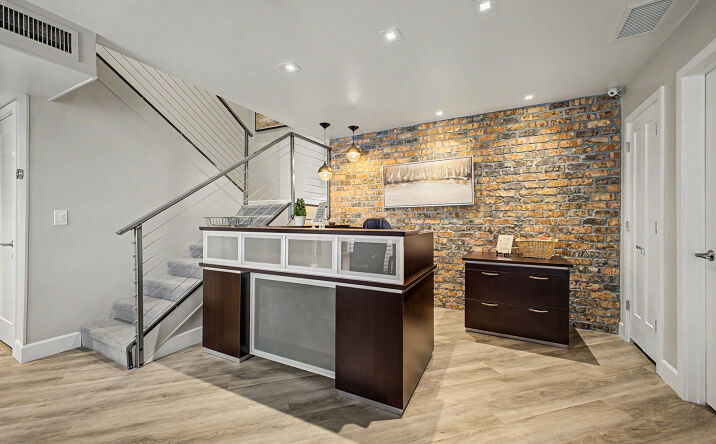 Pictures of Retail, Office property located at 7220 North 16th Street, Phoenix, AZ 85020 for sales - image #1