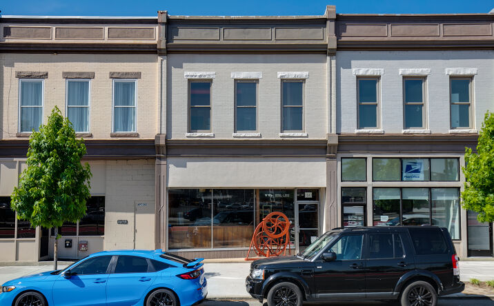 Pictures of Office property located at 1641 West Broad St, Richmond, VA 23220 for sales - image #1