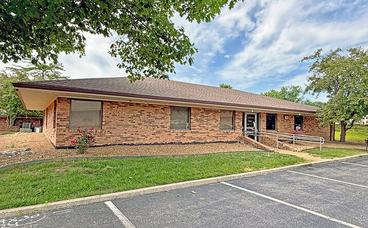 Pictures of Office property located at 2900 Frank Scott Parkway West, Belleville, IL 62223 for sales - image #1