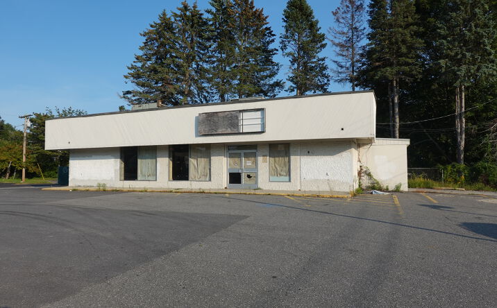 Pictures of Retail property located at 684 Main Street, South Portland, ME 04106 for sales - image #1