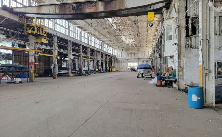 Pictures of Industrial property located at 5601 Helen St, Cincinnati, OH 45216 for comps - image #1