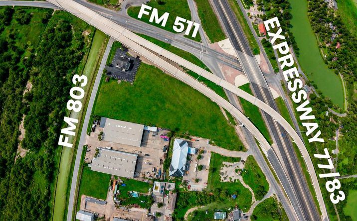 Pictures of Retail property located at 125 N Fm 511, Los Fresnos, TX 78566 for sales - image #1