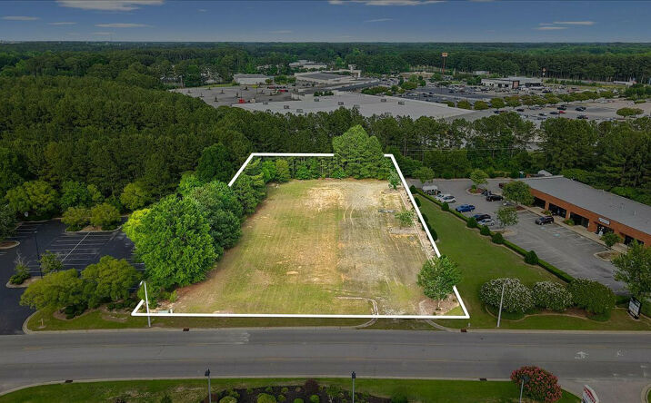 Pictures of Retail, Office, Mixed Use property located at 367 Venture Drive, Smithfield, NC 27577 for sales - image #1