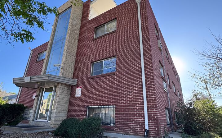 Pictures of Multifamily property located at 1695 CLINTON ST, AURORA, CO 80010 for sales - image #1