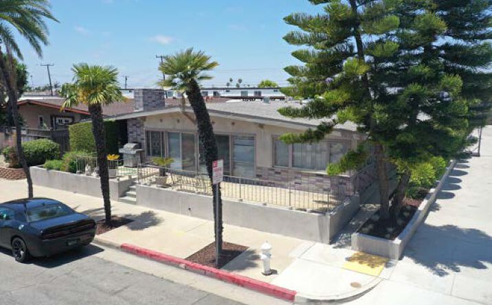 Pictures of Multifamily property located at 408 Ford Road, Costa Mesa, CA 92627 for sales - image #1