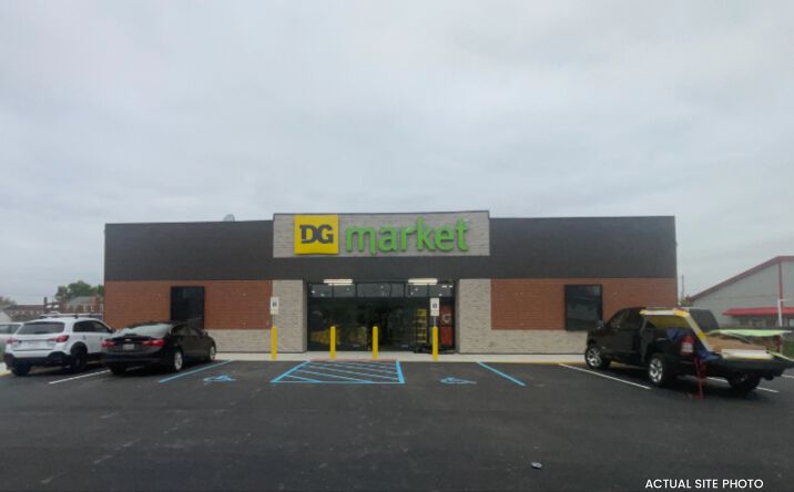Pictures of Retail property located at 7908 New Battle Grove Rd, Dundalk, MD 21222 for sales - image #1