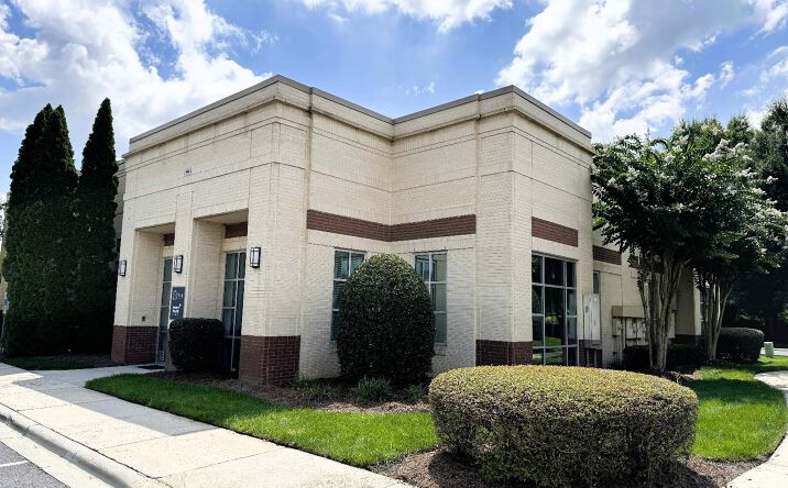 Pictures of Office property located at 2540 West Arrowood Road, Charlotte, NC 28273 for sales - image #1