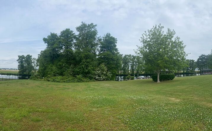 Pictures of Land property located at 167 Pelican Pointe Dr, Elizabeth City, NC 27909 for sales - image #1