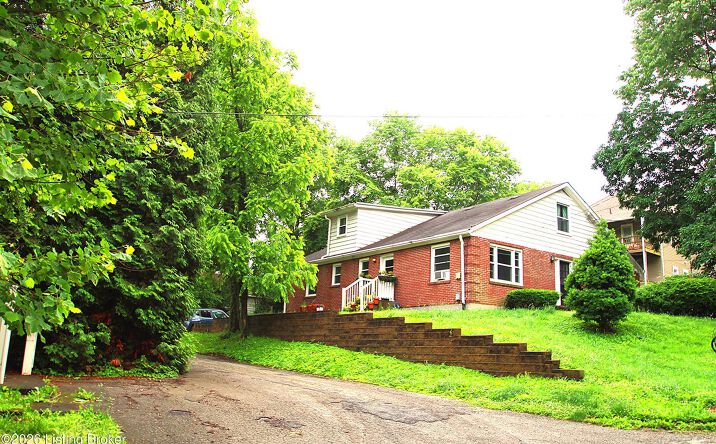 Pictures of Multifamily property located at 2332 SYCAMORE AVE, LOUISVILLE, KY 40206 for sales - image #1