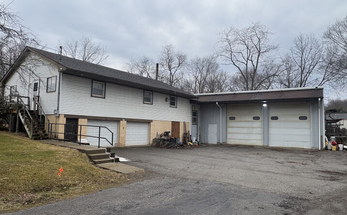 Pictures of Industrial property located at 417 Meyers Lane, McDonald, PA 15057 for sales - image #1