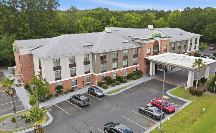 Pictures of Hospitality property located at 1388 East Oglethorpe Highway, Hinesville, GA 31313 for sales - image #1