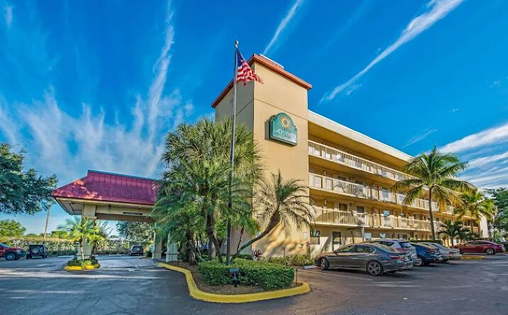 Pictures of Retail, Hospitality property located at 5981 Okeechobee Boulevard, West Palm Beach, FL 33417 for sales - image #1