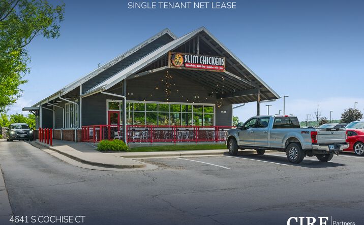 Pictures of Retail property located at 4641 S Cochise Ct, Independence, MO 64055 for sales - image #1
