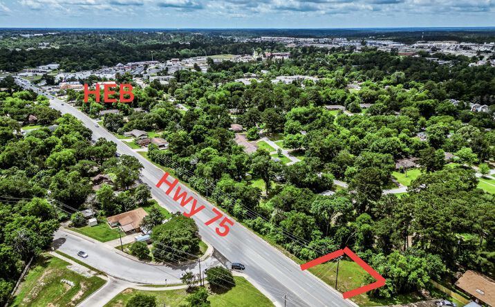 Pictures of Mixed Use, Land, Special Purpose property located at 203 STATE HWY 75 N, HUNTSVILLE, TX 77320-3183 for sales - image #1