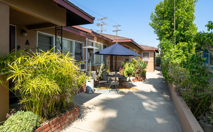 Pictures of Multifamily property located at 814 S Mayflower Avenue, Monrovia, CA 91016 for sales - image #1