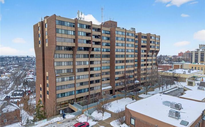 Pictures of Office property located at 750 Washington Rd Units 12,13,14, Mt Lebanon, PA 15228 for sales - image #1