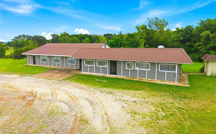 Pictures of Business for Sale property located at 20674 S Hwy 59, Evansville, AR 72729 for sales - image #1