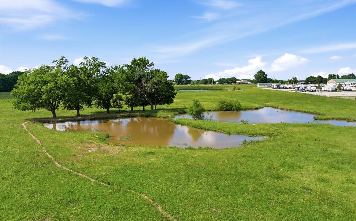 Pictures of Land property located at 17220 62 Highway, Morris, OK 74445 for sales - image #1