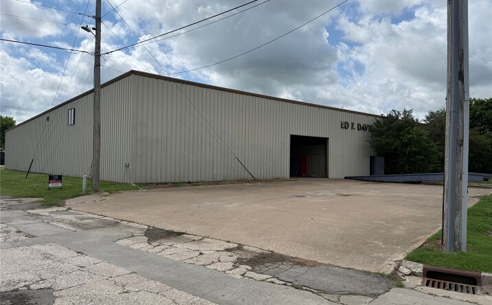 Pictures of Industrial, Office property located at 115 N Katy Street, Durant, OK 74701 for sales - image #1