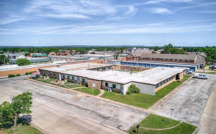 Pictures of Business for Sale property located at 3838 State, Bartlesville, OK 74006 for sales - image #1