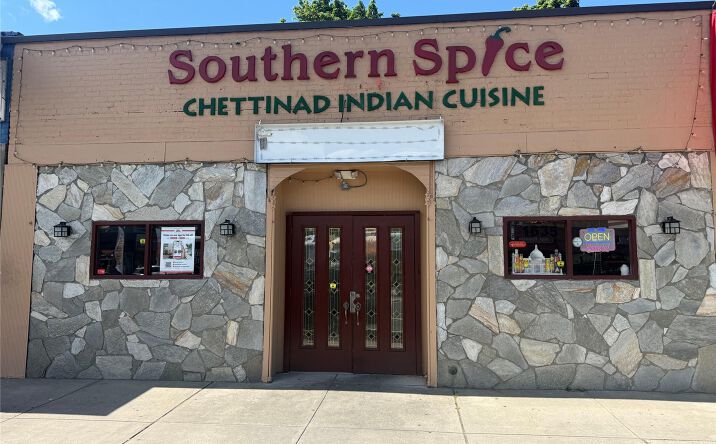 Pictures of Business for Sale, Retail property located at 1635 Hillside Avenue, New Hyde Park, NY 11040 for sales - image #1