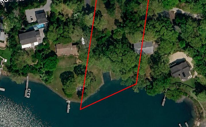 Pictures of Land property located at 16 Thompson Road, Shelter Island, NY 11964 for sales - image #1
