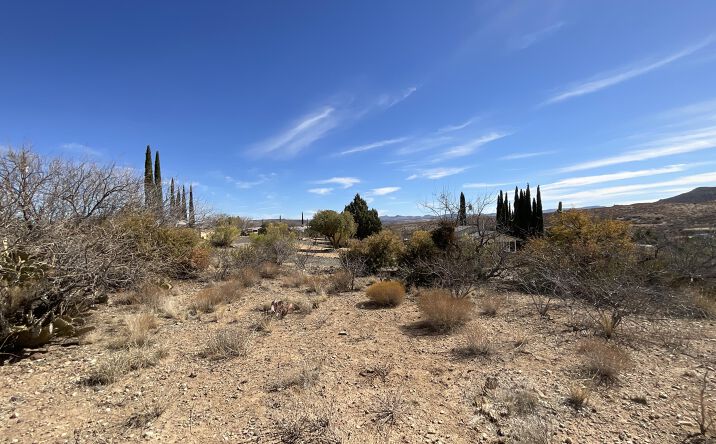 Pictures of Land, Multifamily property located at 20701 E Deer Valley Lane, Mayer, AZ 86333 for sales - image #1