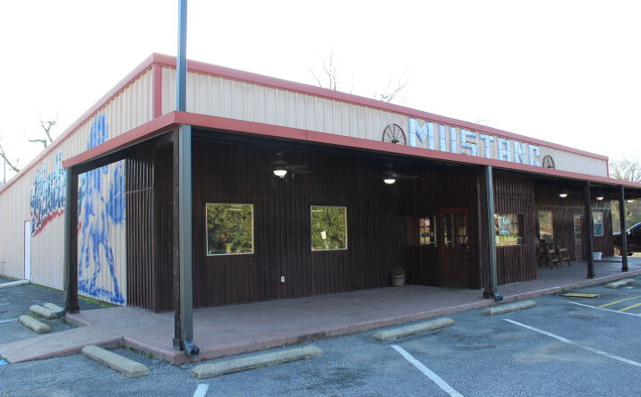 Pictures of Retail property located at 905 Hobson Street, Greensboro, AL 36744 for sales - image #1