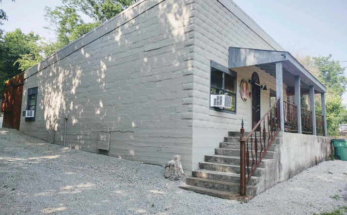 Pictures of Retail property located at 131 Walnut St, Calico Rock, AR 72519 for sales - image #1