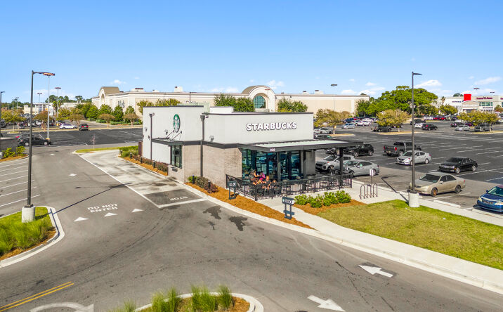 Pictures of Retail property located at 2630 Beach Boulevard, Biloxi, MS 39531 for sales - image #1