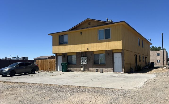 2008 N TUCKER Avenue, Farmington