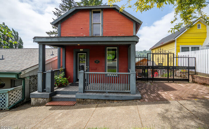 Pictures of Mixed Use, Office, Special Purpose, Retail property located at 151 NE Alder Street, Toledo, OR 97391 for sales - image #1