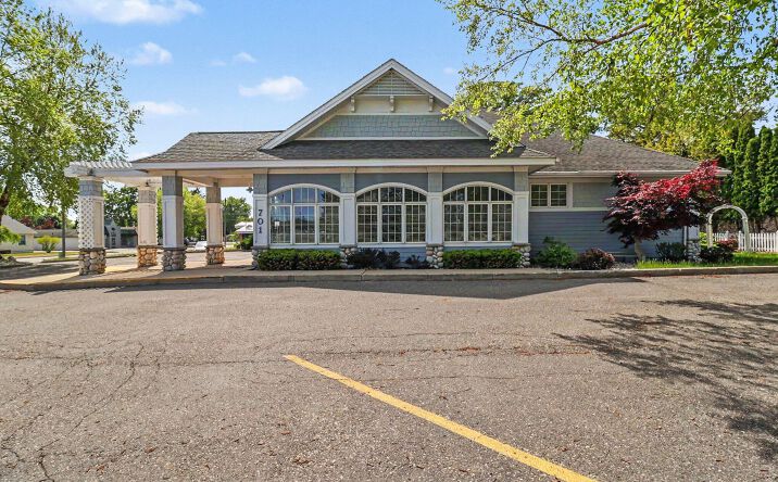 Pictures of Office, Retail, Industrial, Land, Special Purpose, Mixed Use property located at 701 N Washington Avenue, Ludington, MI 49431 for sales - image #1