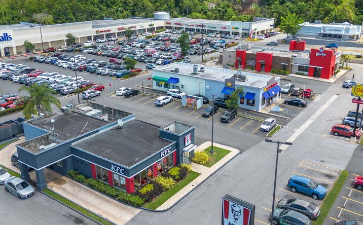 Pictures of Retail property located at 10 PR-149 Int.with PR-2, Manati, PR 00674 for sales - image #1