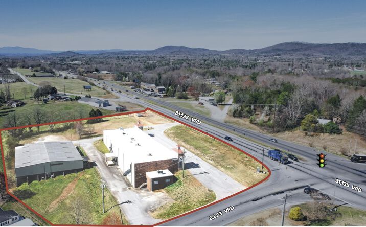 Pictures of Retail property located at 3351 HICKORY BLVD, HUDSON, NC 28638 for sales - image #1