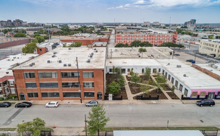 Pictures of Retail, Office, Mixed Use property located at 120 ST LOUIS AVE, FORT WORTH, TX 76104-1256 for sales - image #1