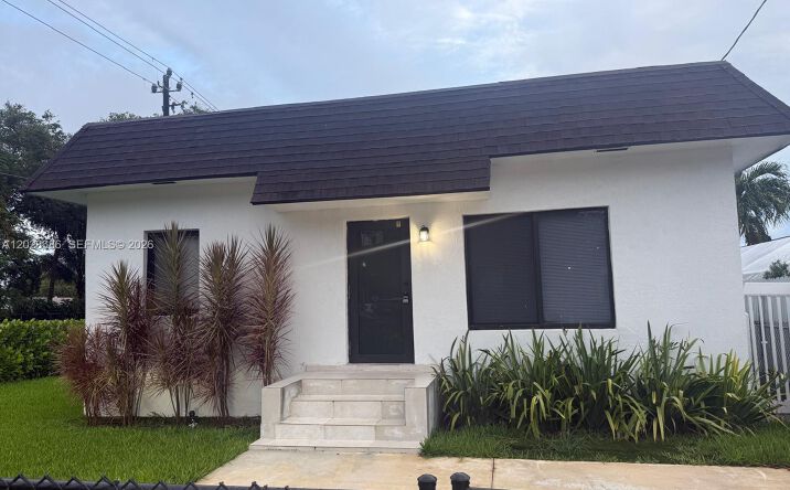 1800 NW 18th Ter, Miami