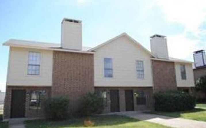 Pictures of Multifamily property located at 2709 WIMBLEDON CT, GARLAND, TX 75041 for sales - image #1